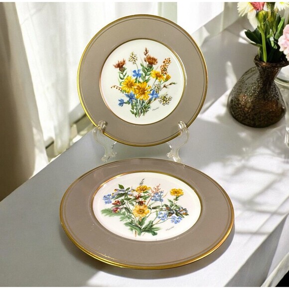 Mikasa Cathy Hardwick Parchment Taupe Appetizer Or Dessert Plate A6825 Set Of 2 - Picture 1 of 12